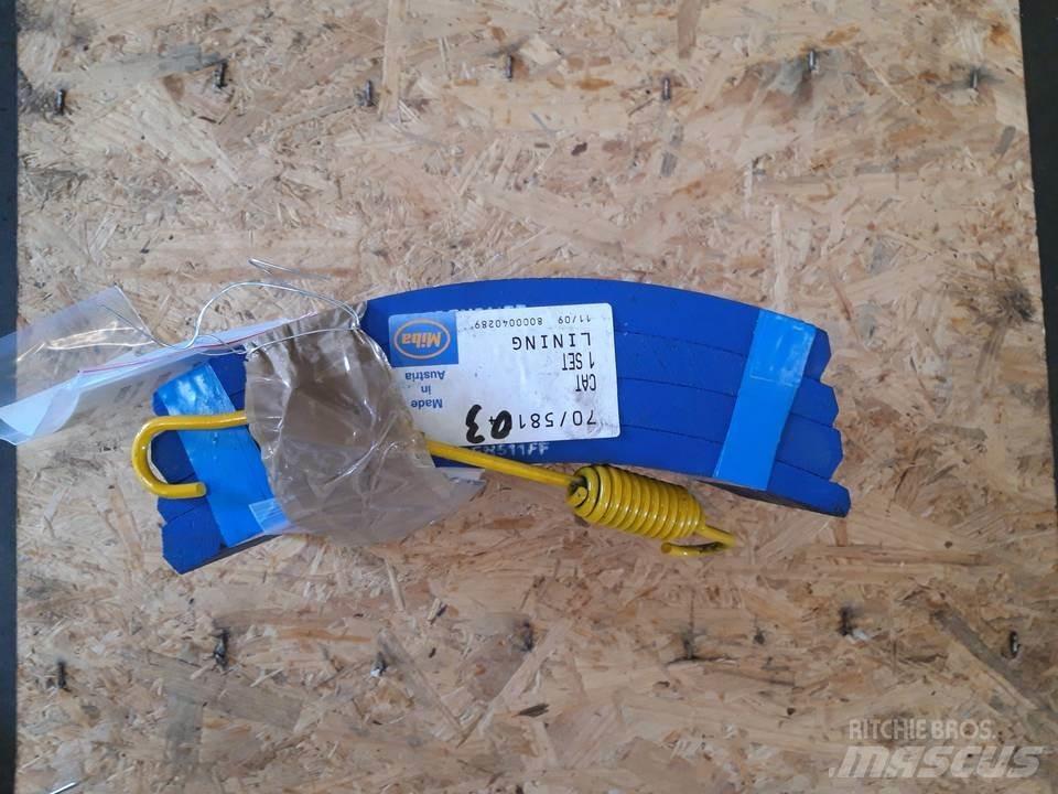 CAT 966D Rastos, correntes e material rodante