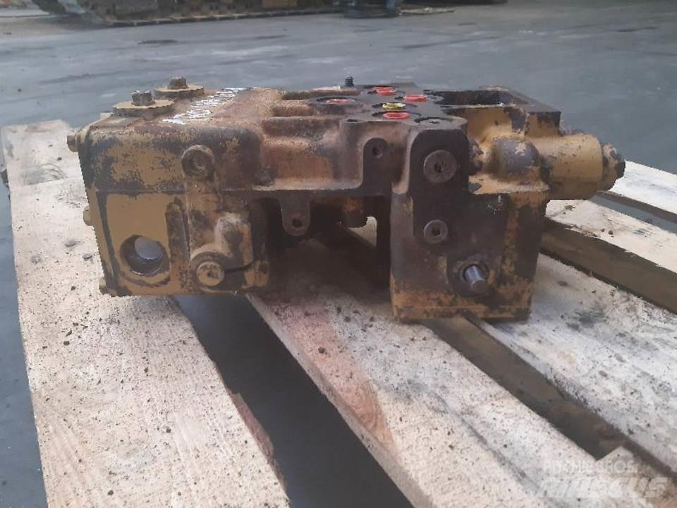 CAT D5H Hidráulica