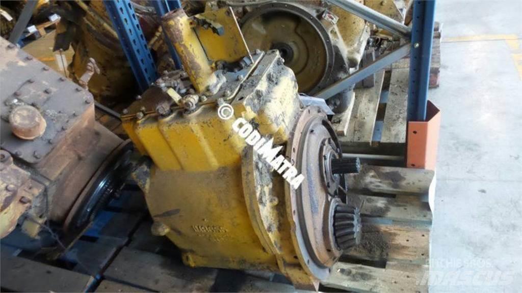 CAT D7E Transmissão