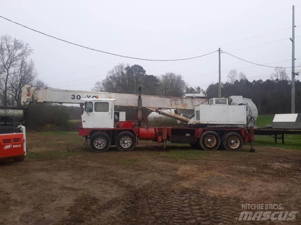 Bucyrus-Erie 30-XC Gruas Todo terreno