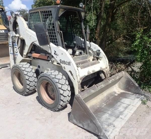 Bobcat 773 Carregadoras de direcção deslizante