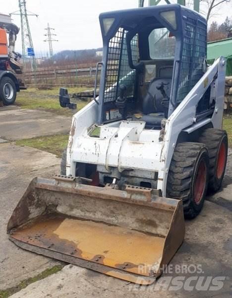 Bobcat S130 Carregadoras de direcção deslizante