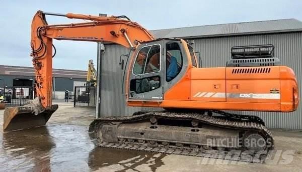 Doosan DX 255 LC Escavadoras de rastos