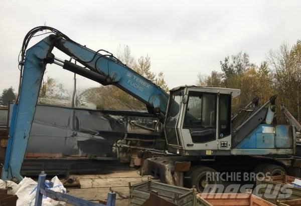 Fuchs MHL 320 Manipuladores de resíduos / indústria