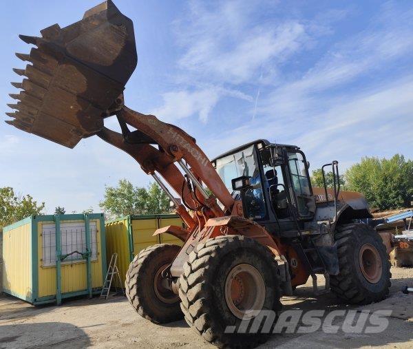 Hitachi ZW 220 Pás carregadoras de rodas