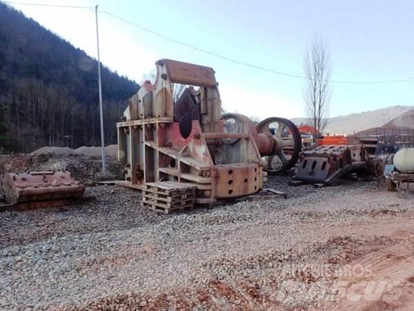  _JINÉ CZ) DCD - 4706 Britadeiras