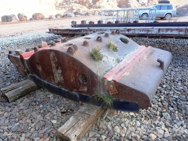  _JINÉ CZ) DCD - 4706 Britadeiras