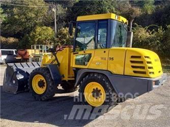 Komatsu WA 95 Pás carregadoras de rodas