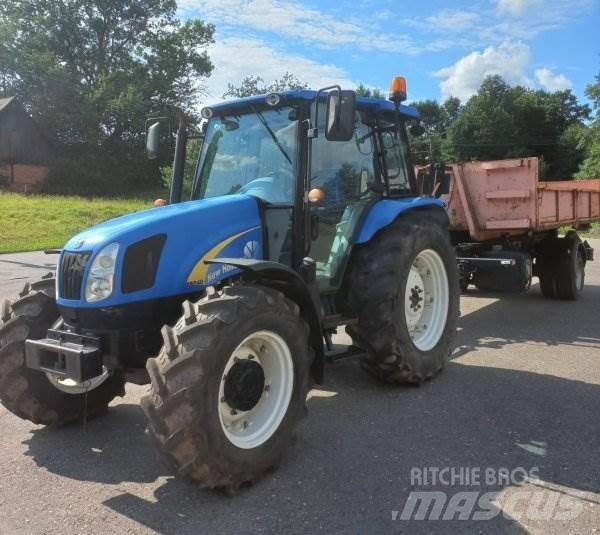 New Holland T5040 Reboques basculantes