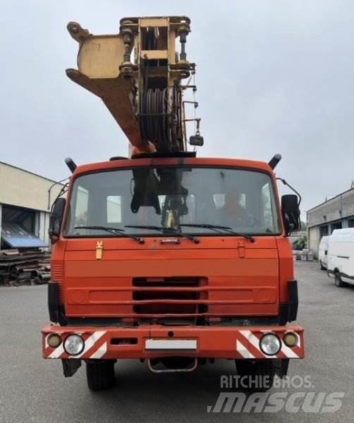Tatra 815 AD20 T Camiões grua