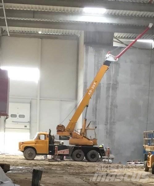 Tatra T148 +ČKD AD 20T Camiões grua