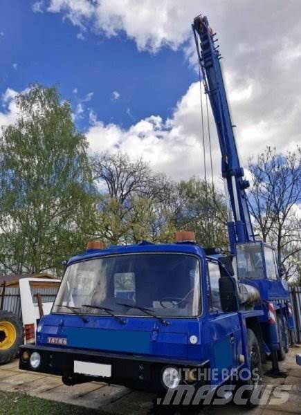 Tatra T815 +(ČKD) AD 28 Camiões grua