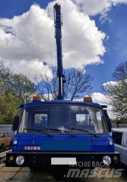 Tatra T815 +(ČKD) AD 28 Camiões grua
