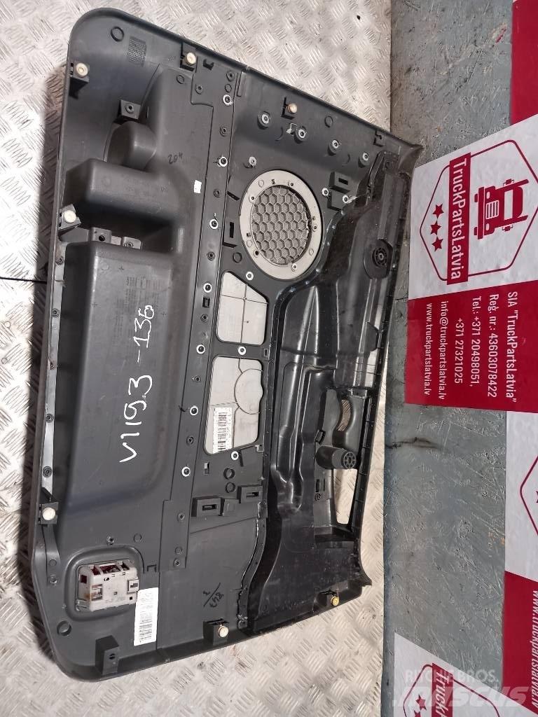 Volvo FH 12 20584915 Cabines e interior