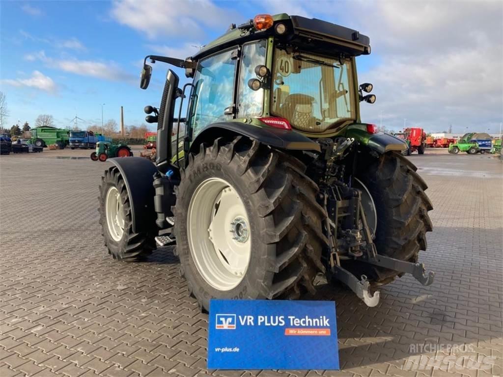 Valtra G125EV Tratores Agrícolas usados