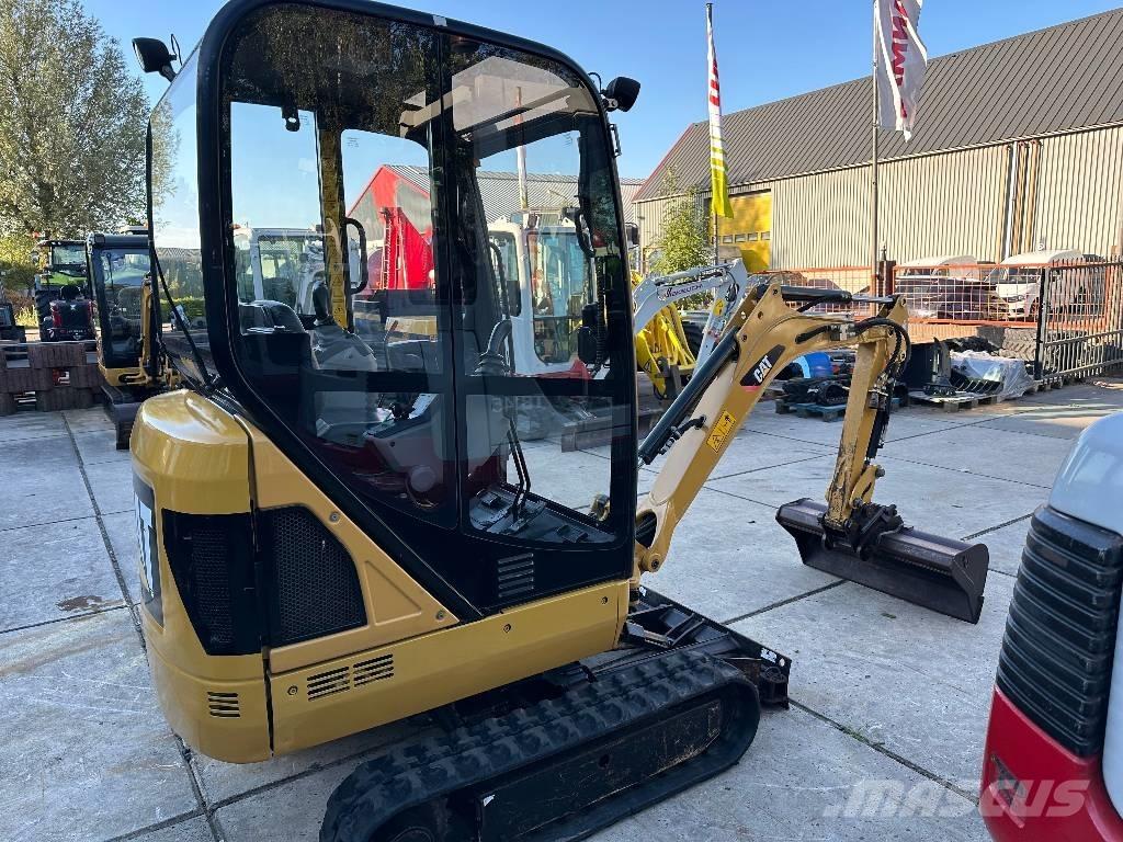 CAT 301.4 C Mini Escavadoras <7t