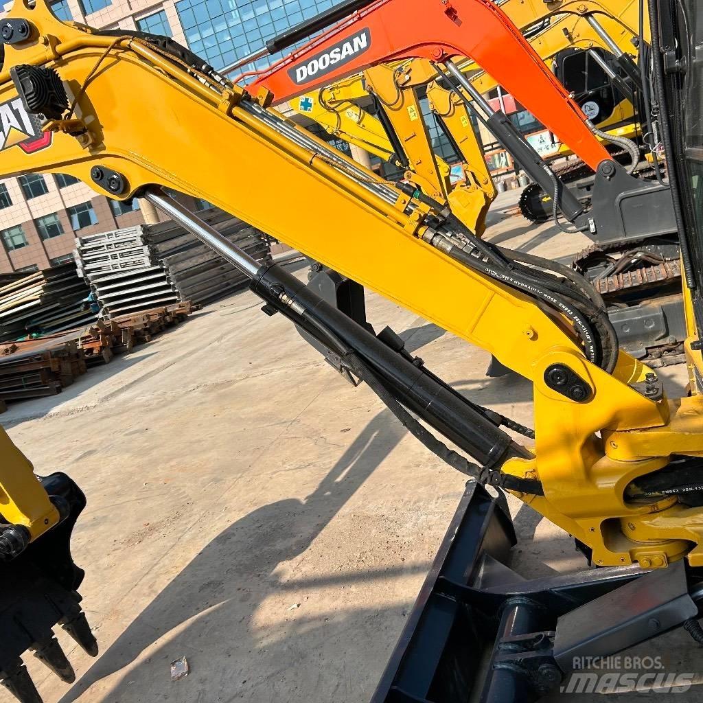 CAT 303.5 E Mini Escavadoras <7t