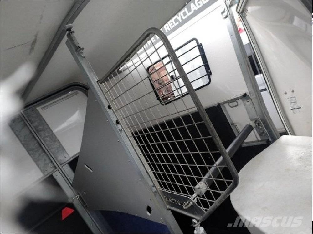  FAUTRAS PROVAN Reboques transporte animais