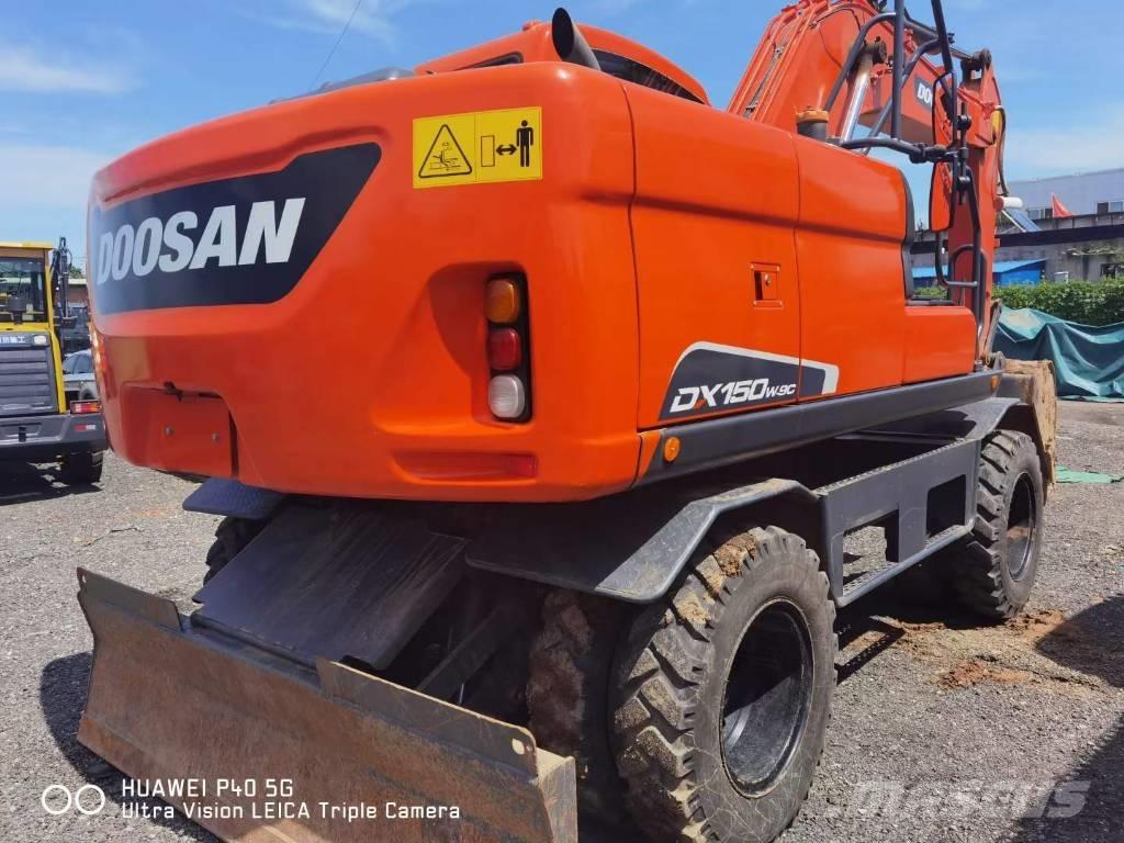 Doosan DX150W-9C Escavadoras de rodas