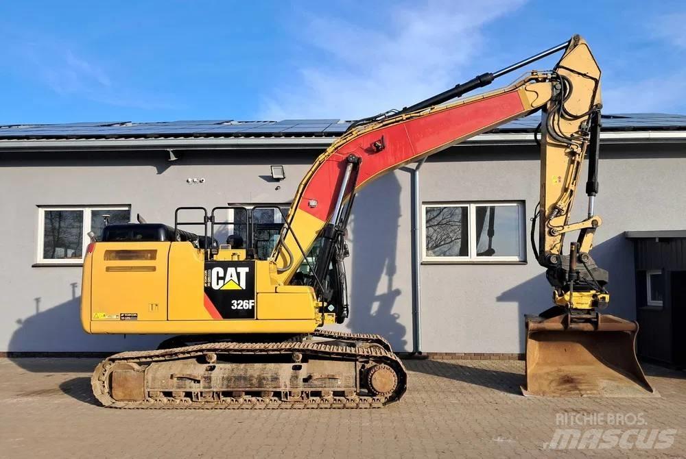 CAT 326 F L Escavadoras de rastos
