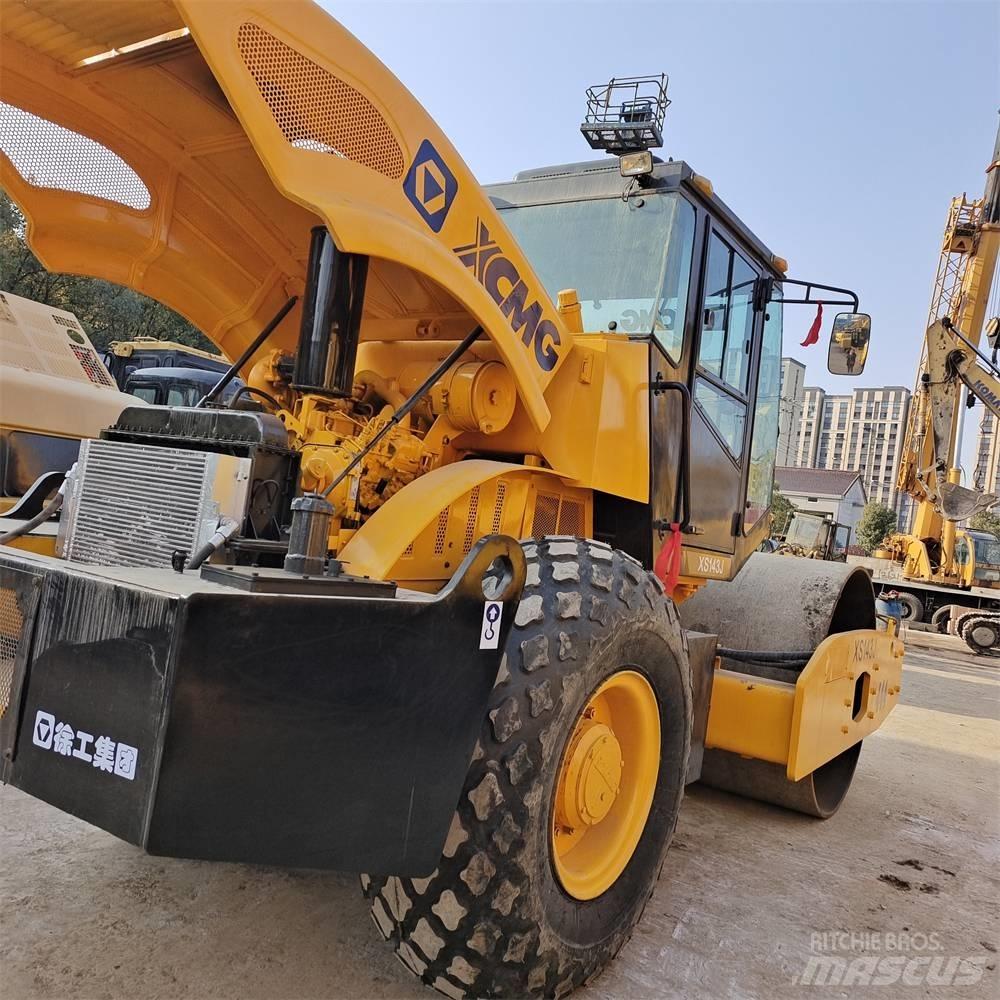 XCMG XS 143 Cilindros Compactadores monocilíndricos