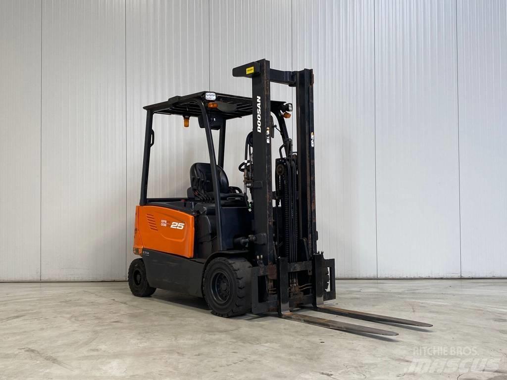 Doosan B25X-7 Empilhadores eléctricos