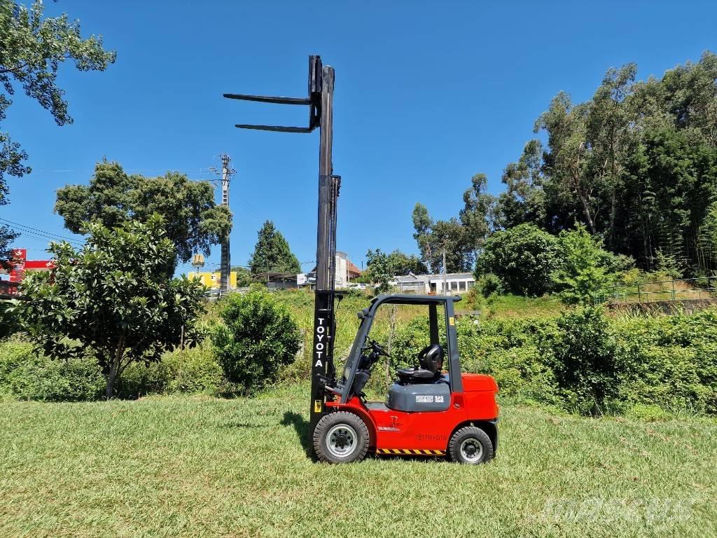 Toyota 25 Empilhadores Diesel