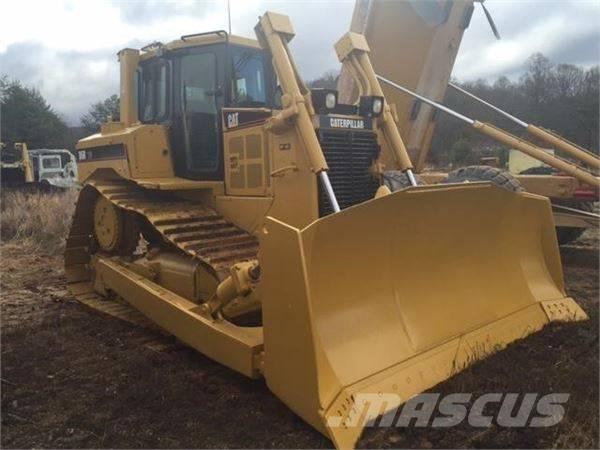 CAT D 6 R Dozers - Tratores rastos