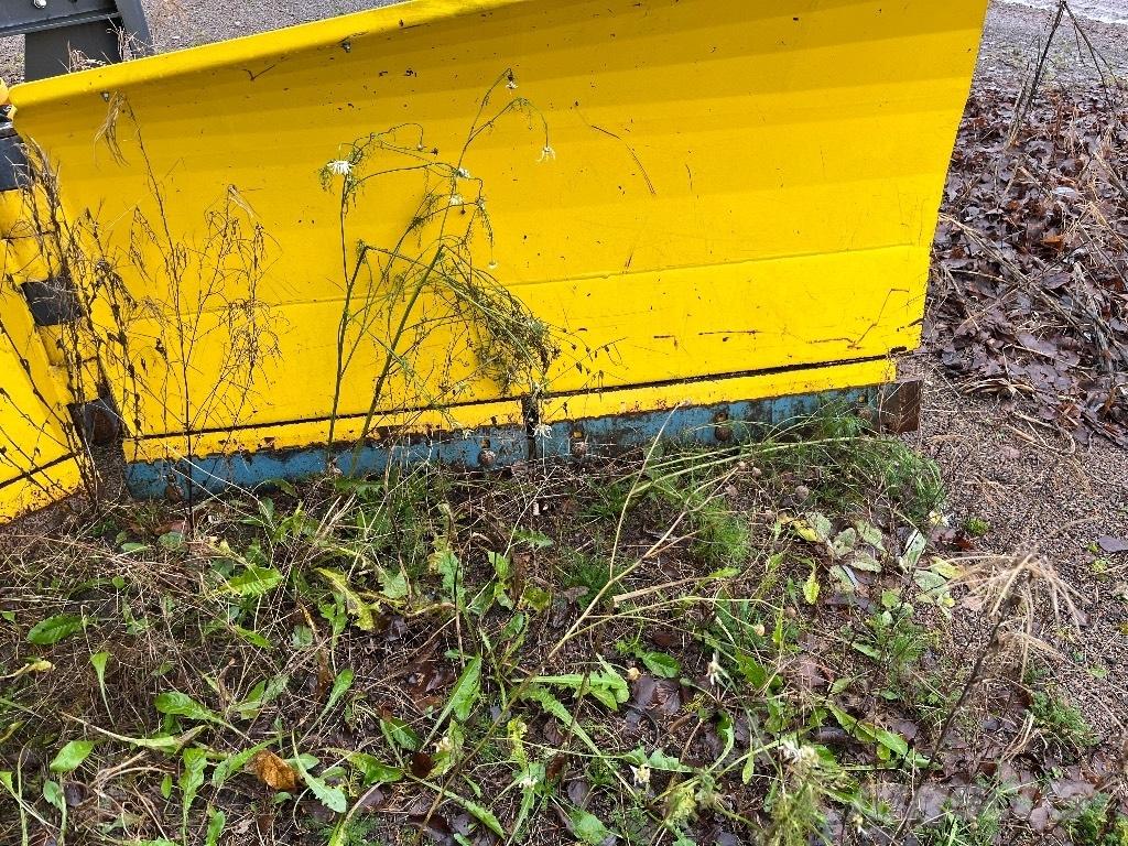 Vama 320 Lâminas de neve e arados