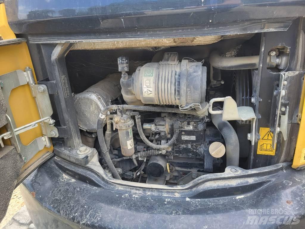 Komatsu PC26MR-3 Mini Escavadoras <7t