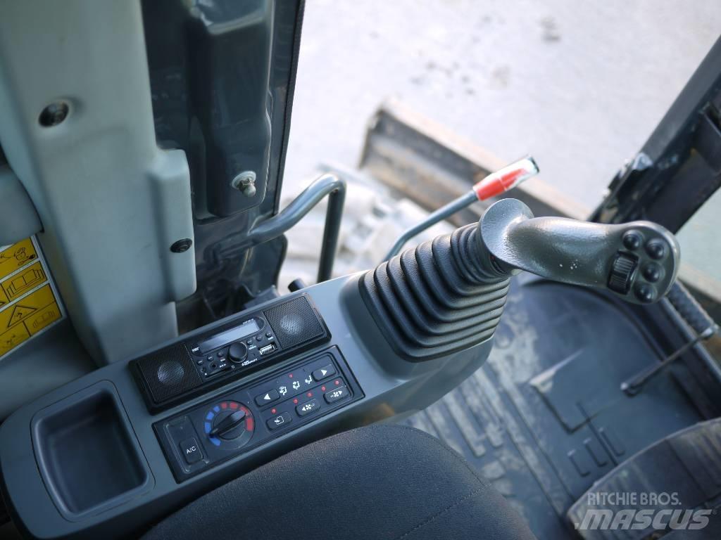 Komatsu PC 80 MR-3 Escavadoras Midi 7t - 12t