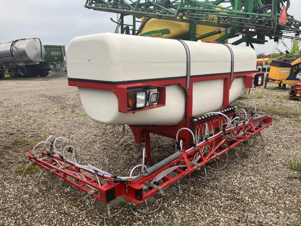  Agrovo 3000 liter Pulverizadores montados