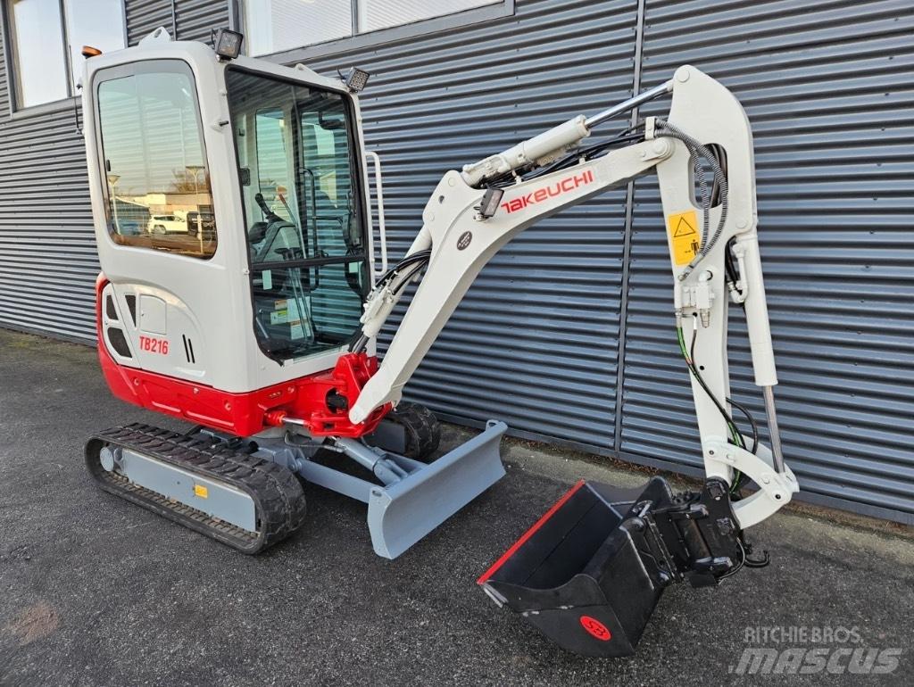 Takeuchi TB 216 Mini Escavadoras <7t
