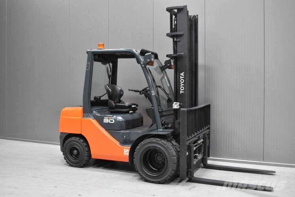 Toyota 02-8FDF30 Empilhadores Diesel