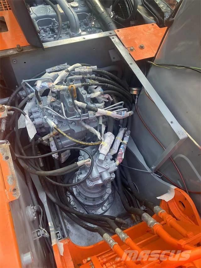 Hitachi EX120 Escavadoras de rastos