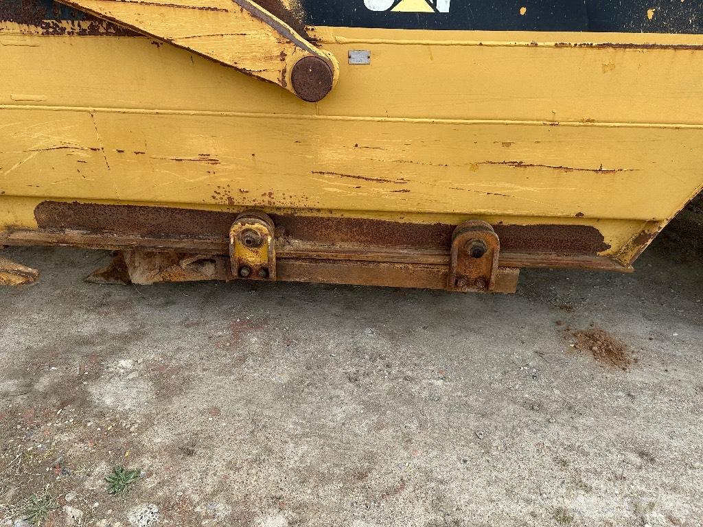 CAT 615 Raspadores