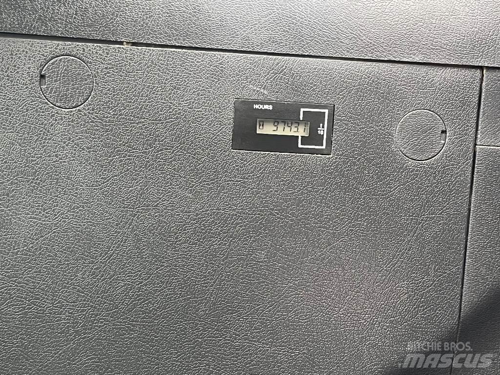 Hyundai HW140 Escavadoras de rodas