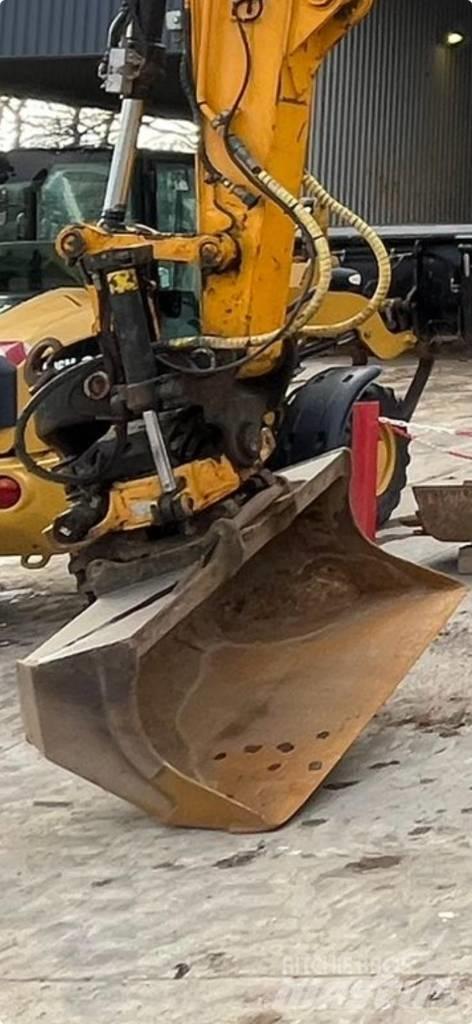 JCB JS 145 W Escavadoras de rodas
