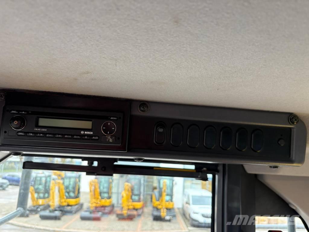 Komatsu WA380-8 Pás carregadoras de rodas