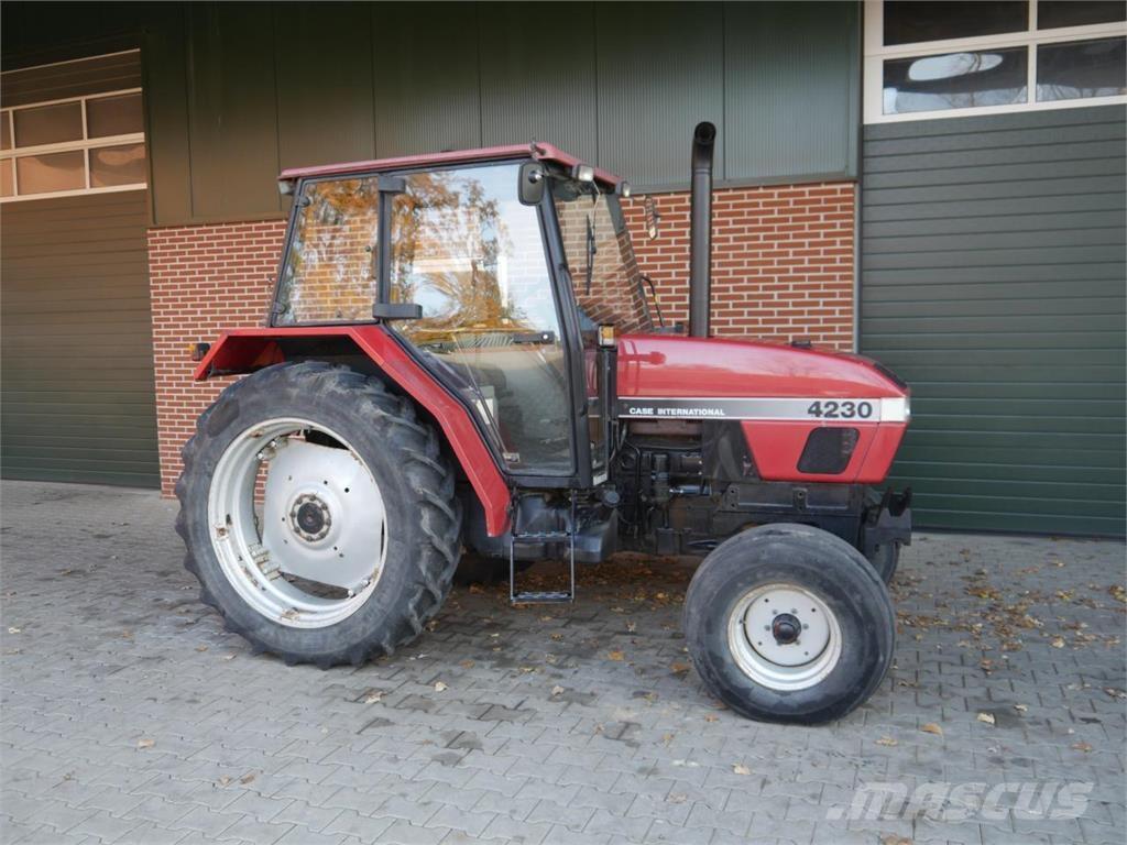 Case IH 4230 2wd Tratores Agrícolas usados