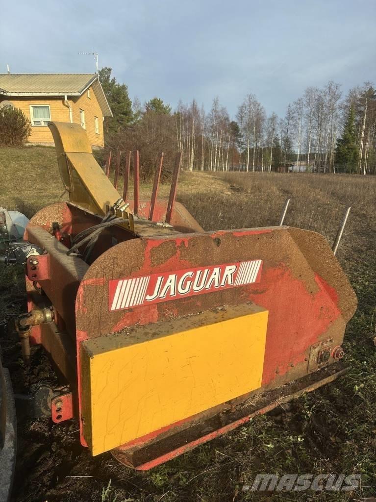 Jaguar Paalisilppuri Cortadores, moinhos e desenroladores de fardos