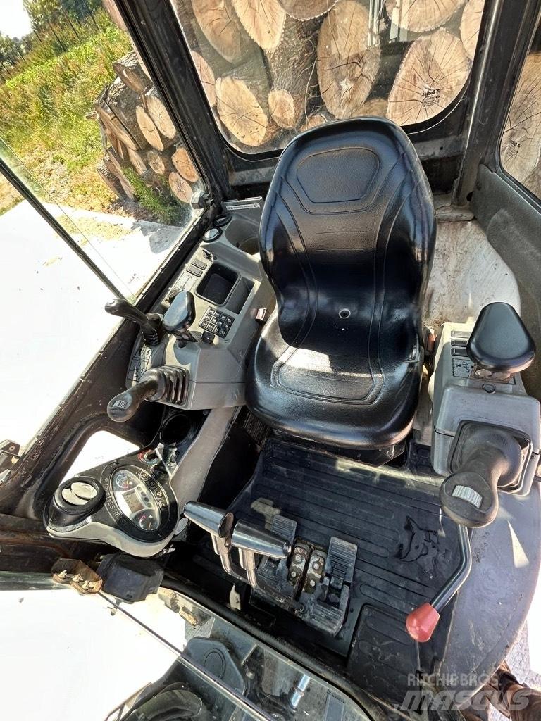 Bobcat E 25 Mini Escavadoras <7t