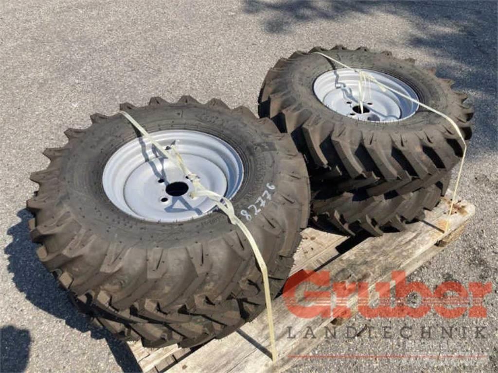 Striegel Bereifung Atrelados auto-carregadores
