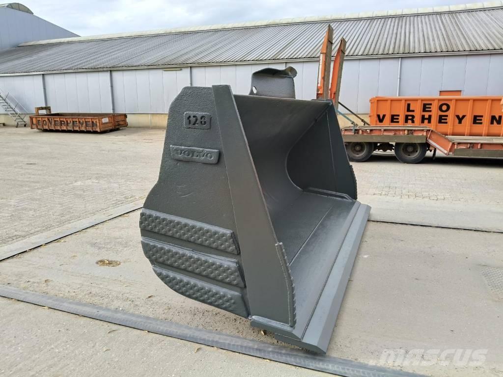 Volvo L 220 Baldes