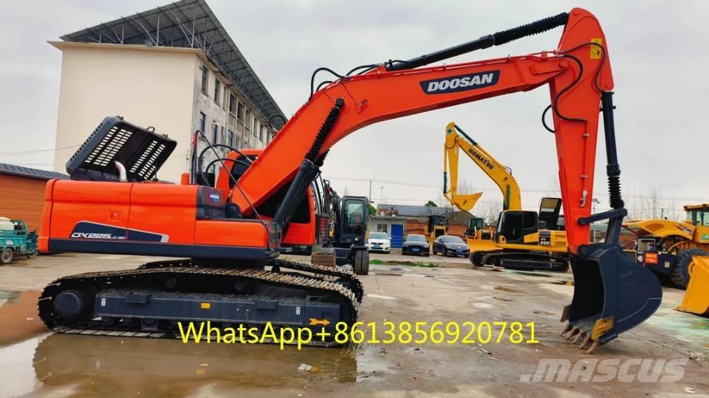 Doosan DX 225 Escavadoras de rastos