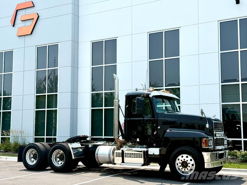 Mack Pinnacle Tractores (camiões)