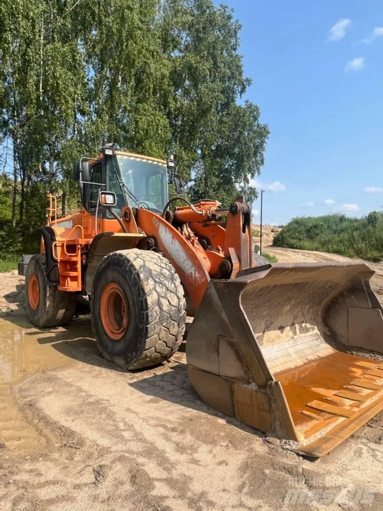 Doosan 420 Pás carregadoras de rodas