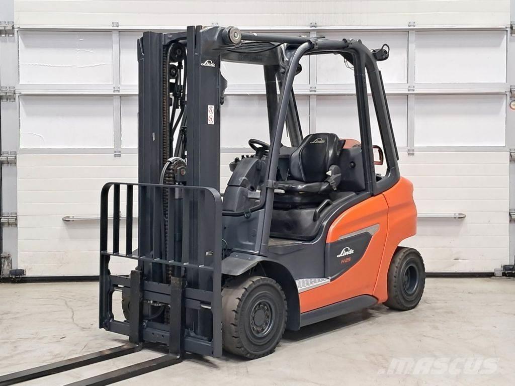 Linde H25T-01 Empilhadores a gás