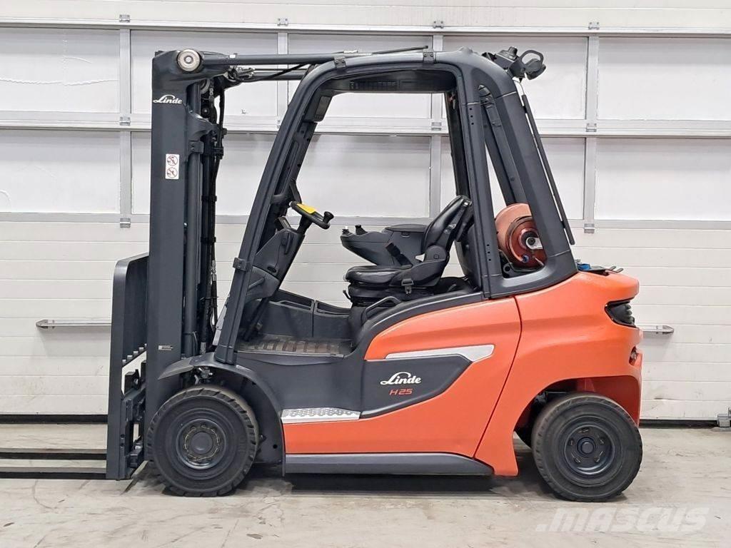 Linde H25T-01 Empilhadores a gás