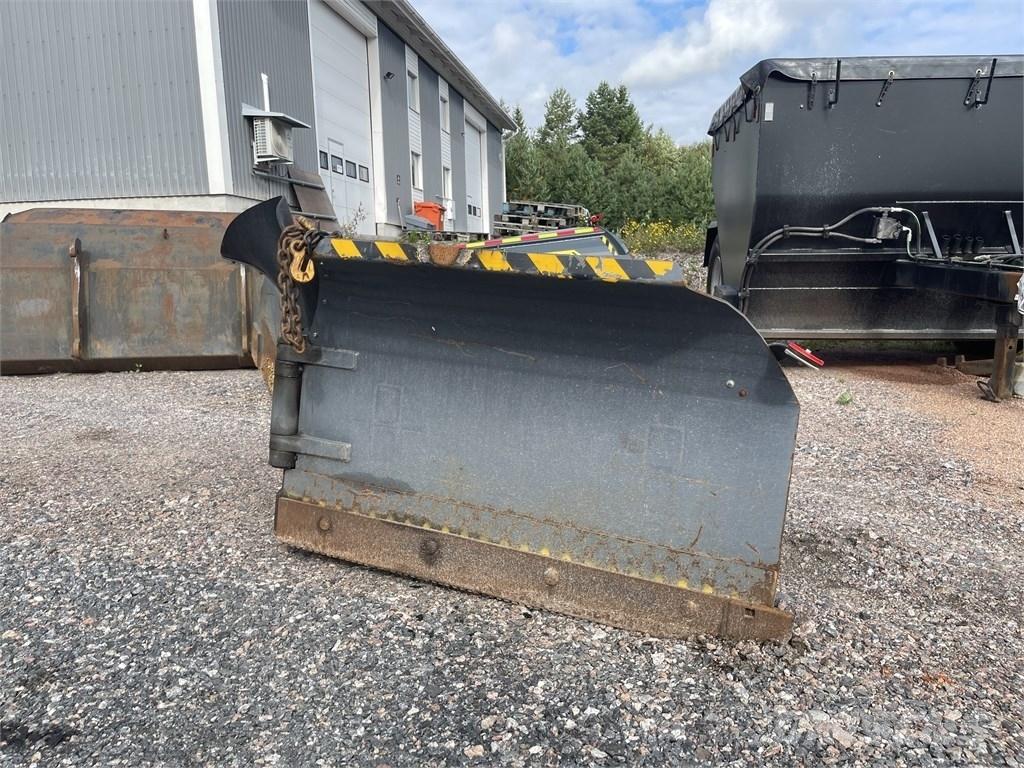  Vilakone Nivelaura Acessórios para tractores compactos